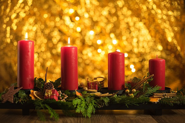 Photo by SKPhotography. https://pixabay.com/photos/advent-christmas-candles-2995867/
